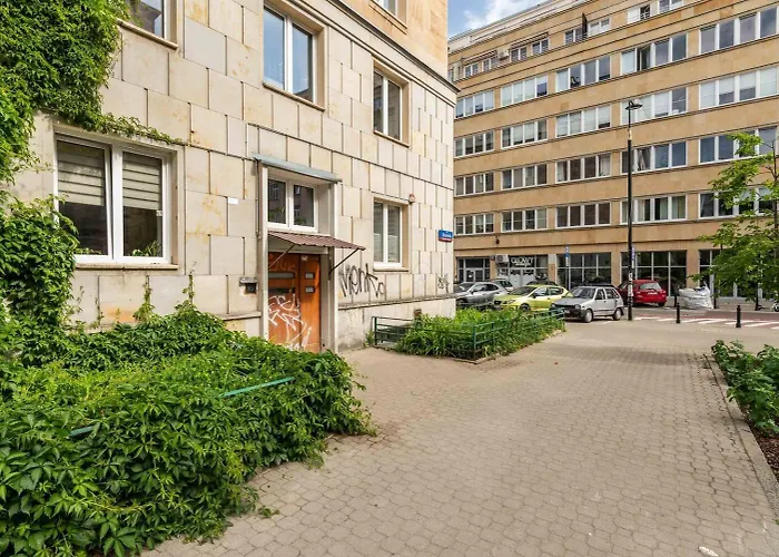 Urban Escape Koszykowa * Warsaw